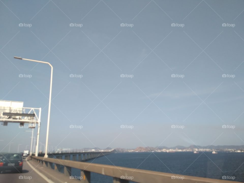 A ponte Rio-Niterói