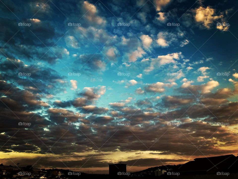🌇🇺🇸 An extremely beautiful sunset in Bragança Paulista, interior of Brazil. Cheer the nature! / 🇧🇷 Um entardecer extremamente bonito em Bragança Paulista, interior do Brasil. Viva a natureza!