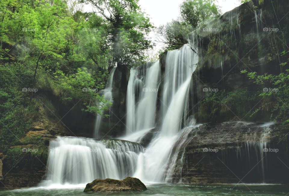 cascada de peñaladros