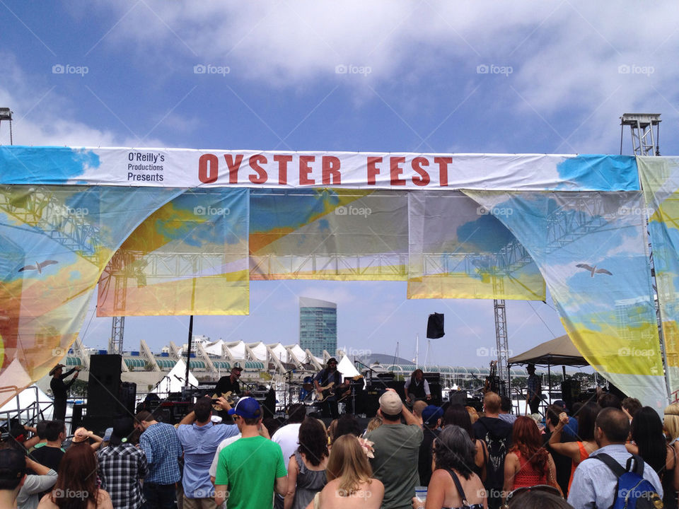 concert fest san oyster by thegervase