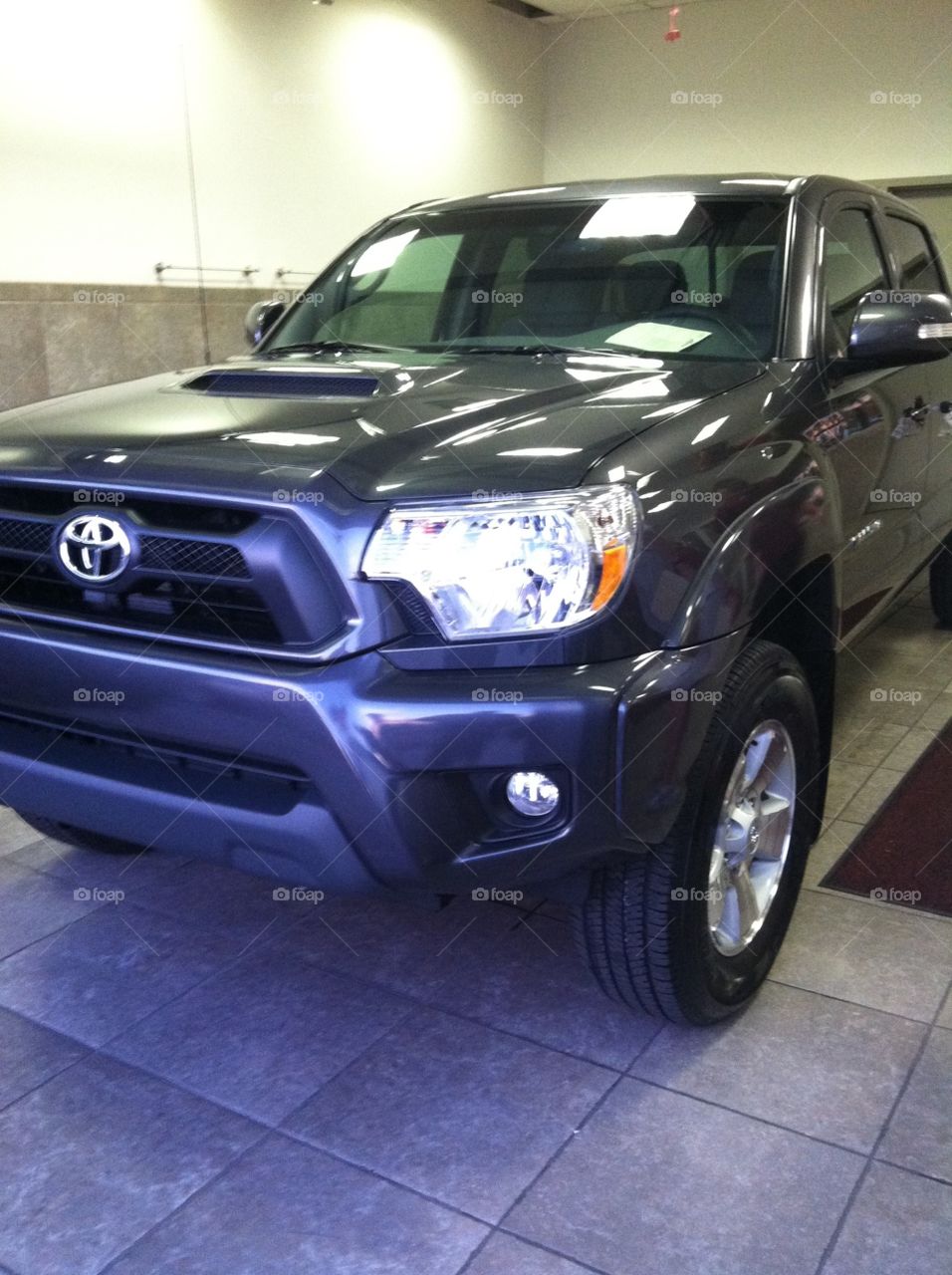Toyota Tacoma front 