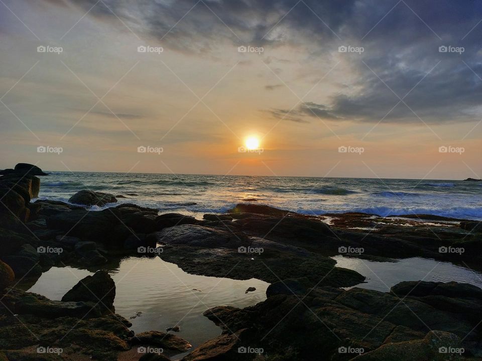 The ocean sun set...
The world beautifull and special ocean,Kanyakumari sea...The ocean joining arabian sea,bay of bengal,indian ocean..
Nothing can set your mind relax rather than watching a perfect sun set.