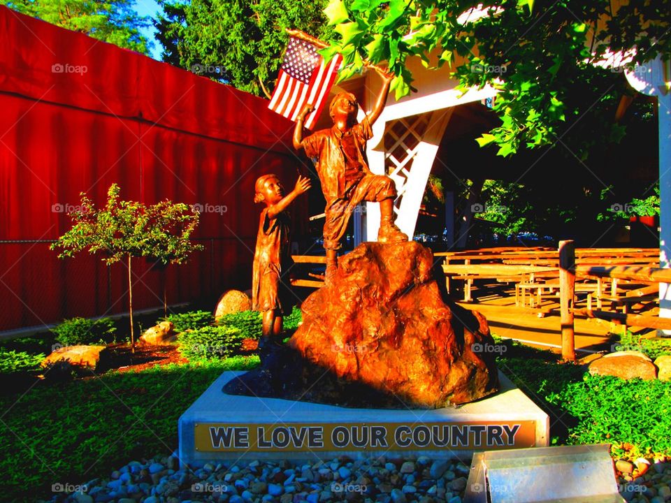 Statue at waldameer park, we love our country