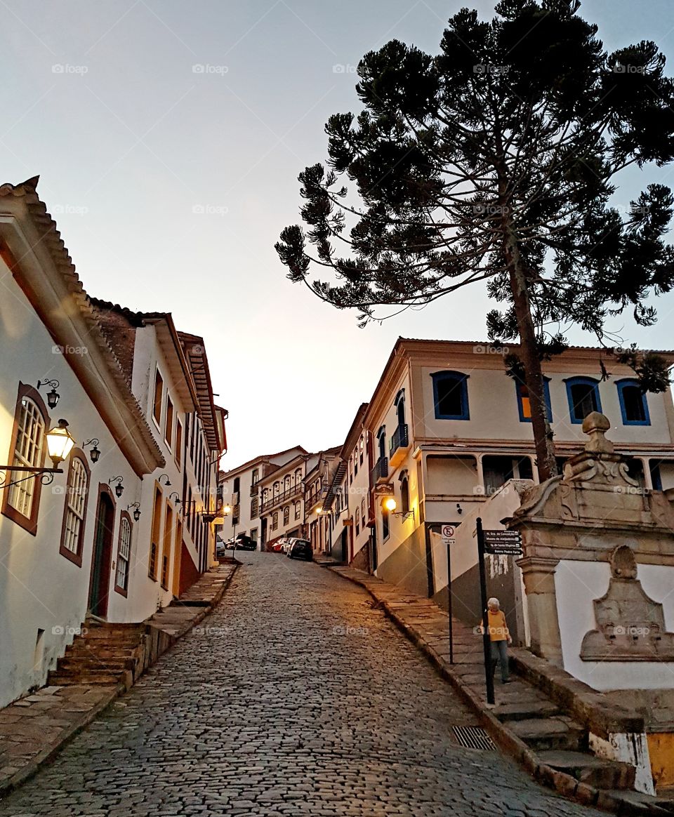 Sunset in a street of the Ouro Preto city