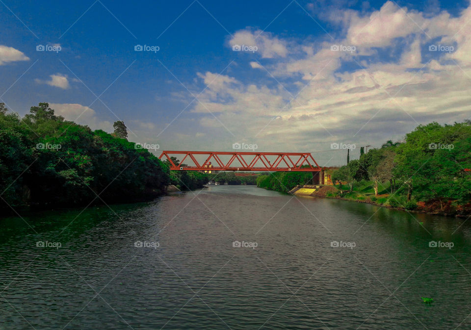 Ponte sobre o  rio Tietê