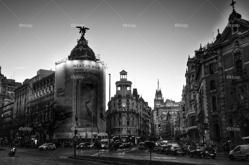 Gran Vía. Gran Vía and Metrópolis Building, Madrid, Spain.