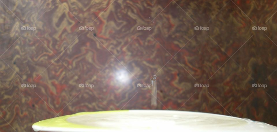 Stunning water drop image