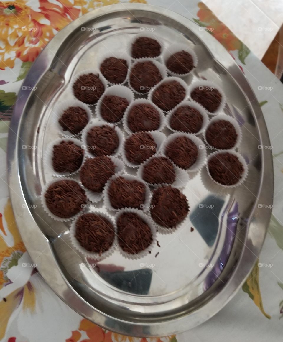 Brigadeiros deliciosos.