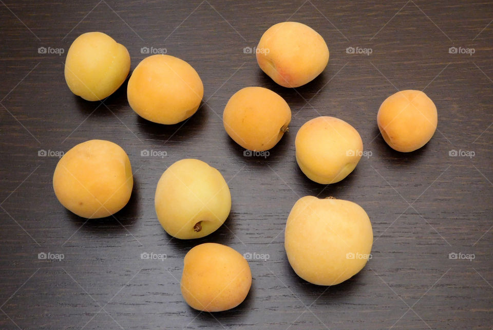 apricots