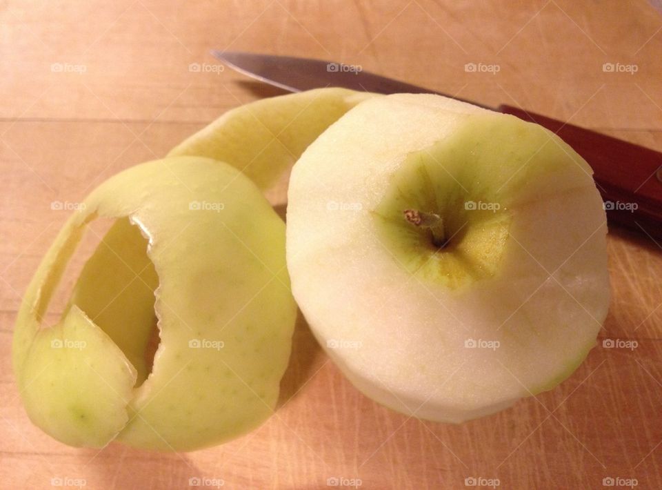 Peeling an apple