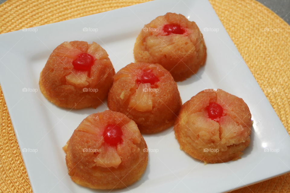 Pineapple Upside Down Cupcakes 