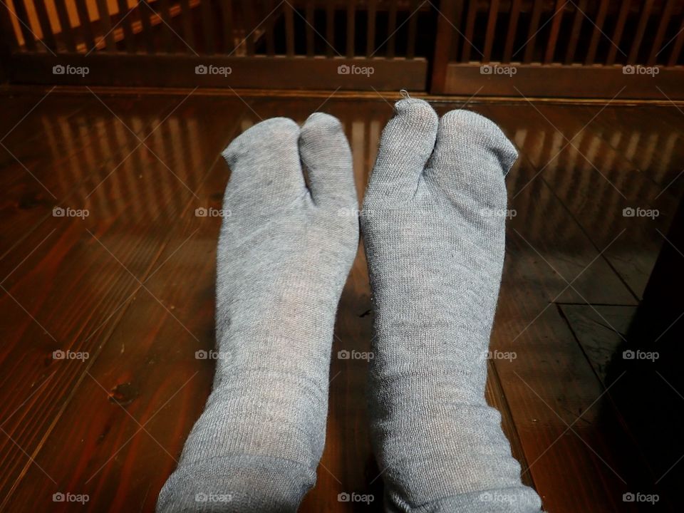 Flip flop socks