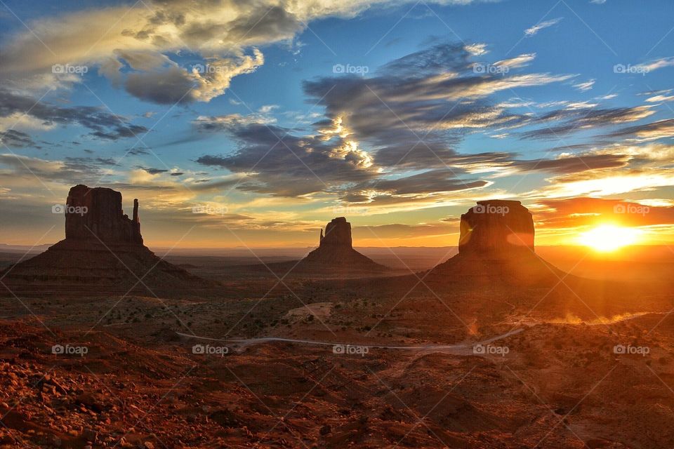 Monument Valley sunset