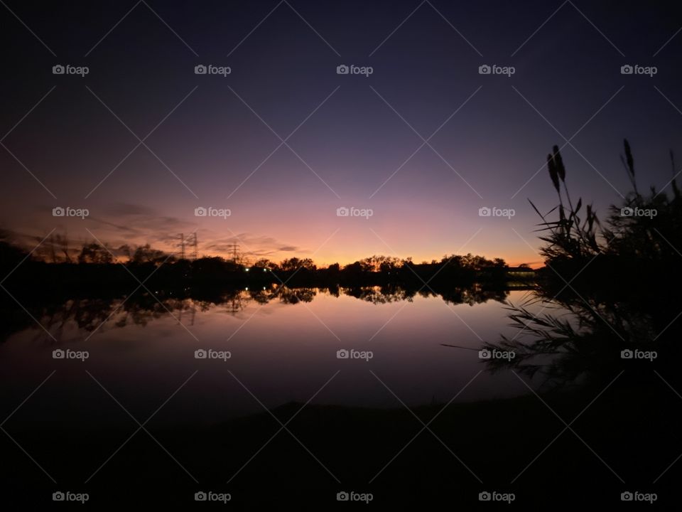 With Sunset and Twilight in completing stages the night is upon us bringing great colours.  