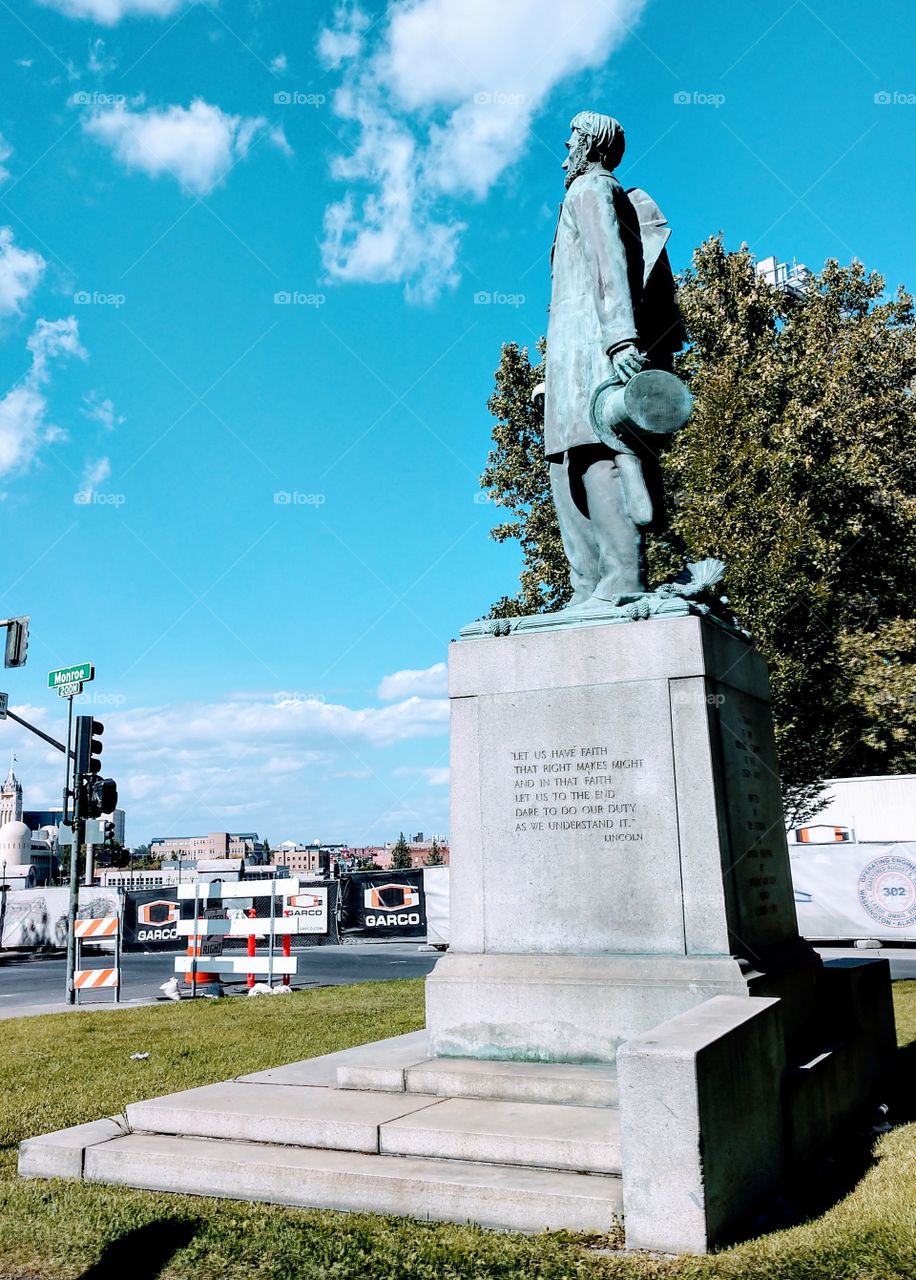 Abraham Lincoln statue