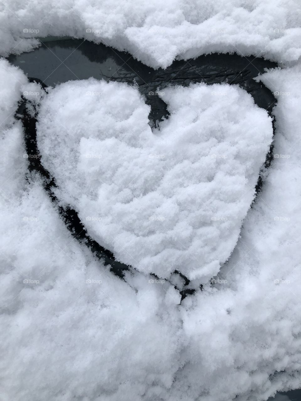  Heart in the snow