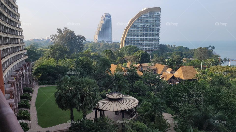 THE PATTAYA BEACH FRONT