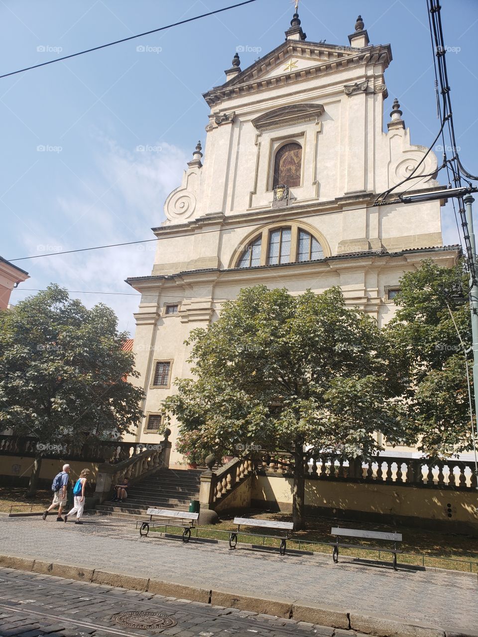 la iglesia del pequeño y milagroso niño Dios de Praga