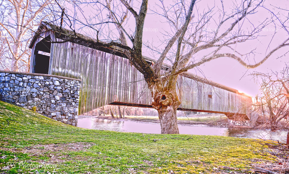 Hunsecker's Mill Covered Bridge. Historic z Amish covered bridge in Lancaster,  PA