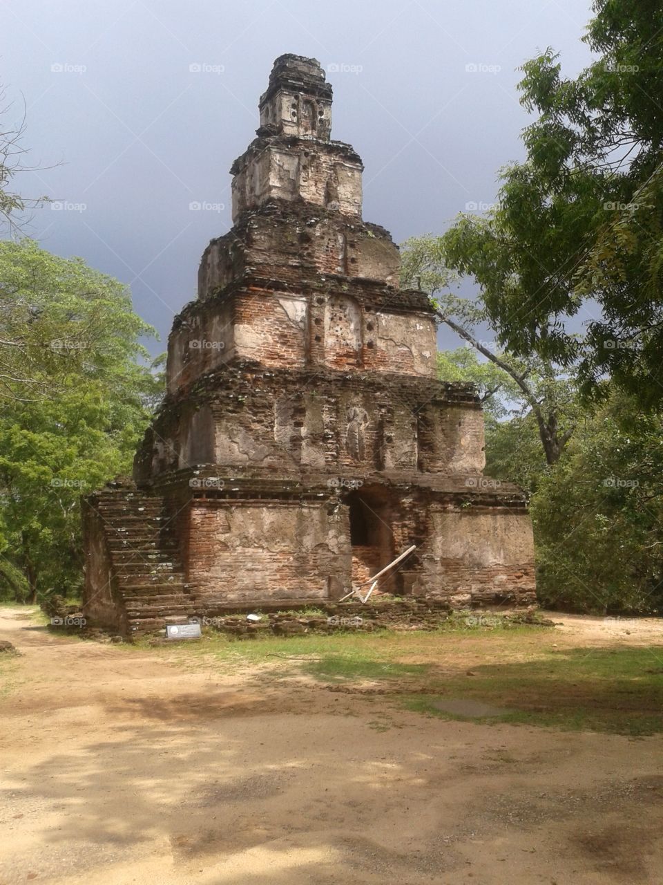 Sri Lankan Tomb