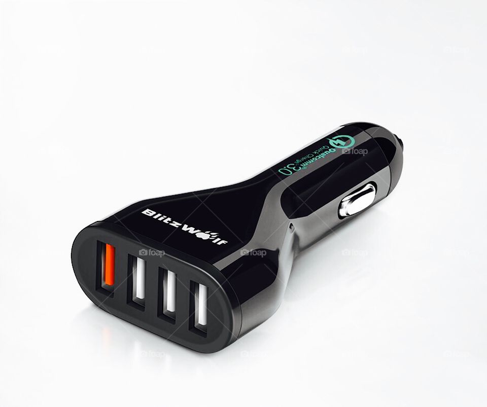 BlitzWolf QC3.0 Car Charger Mobile Phone Car-Charger 4 Port USB Car Charger Adapter With Cable Universal For iPhone For Samsung.