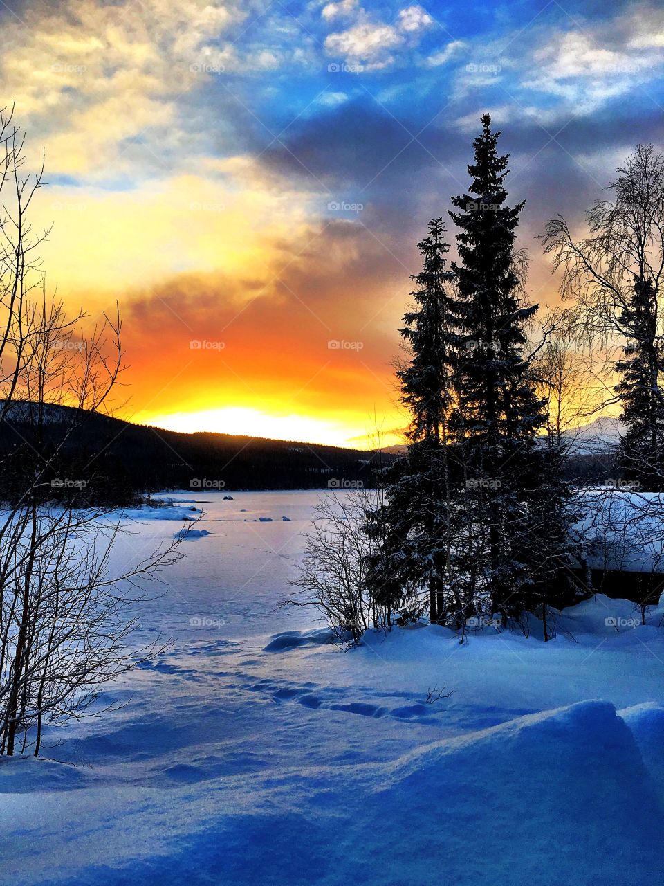 Sunset in the mountain 
