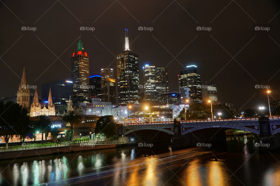 Melbournes Southbank at night