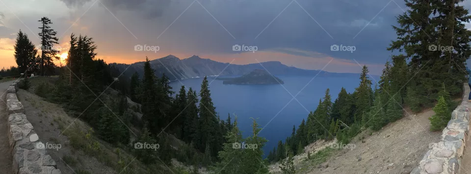 Crater lake panoramic 