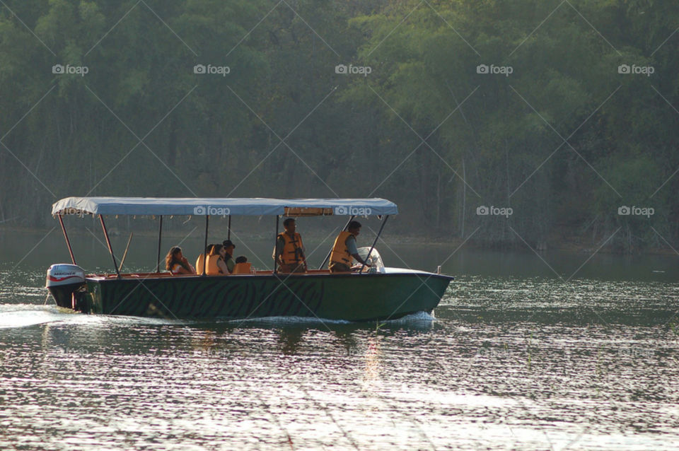 The Housbot, Traiviling Housbot,