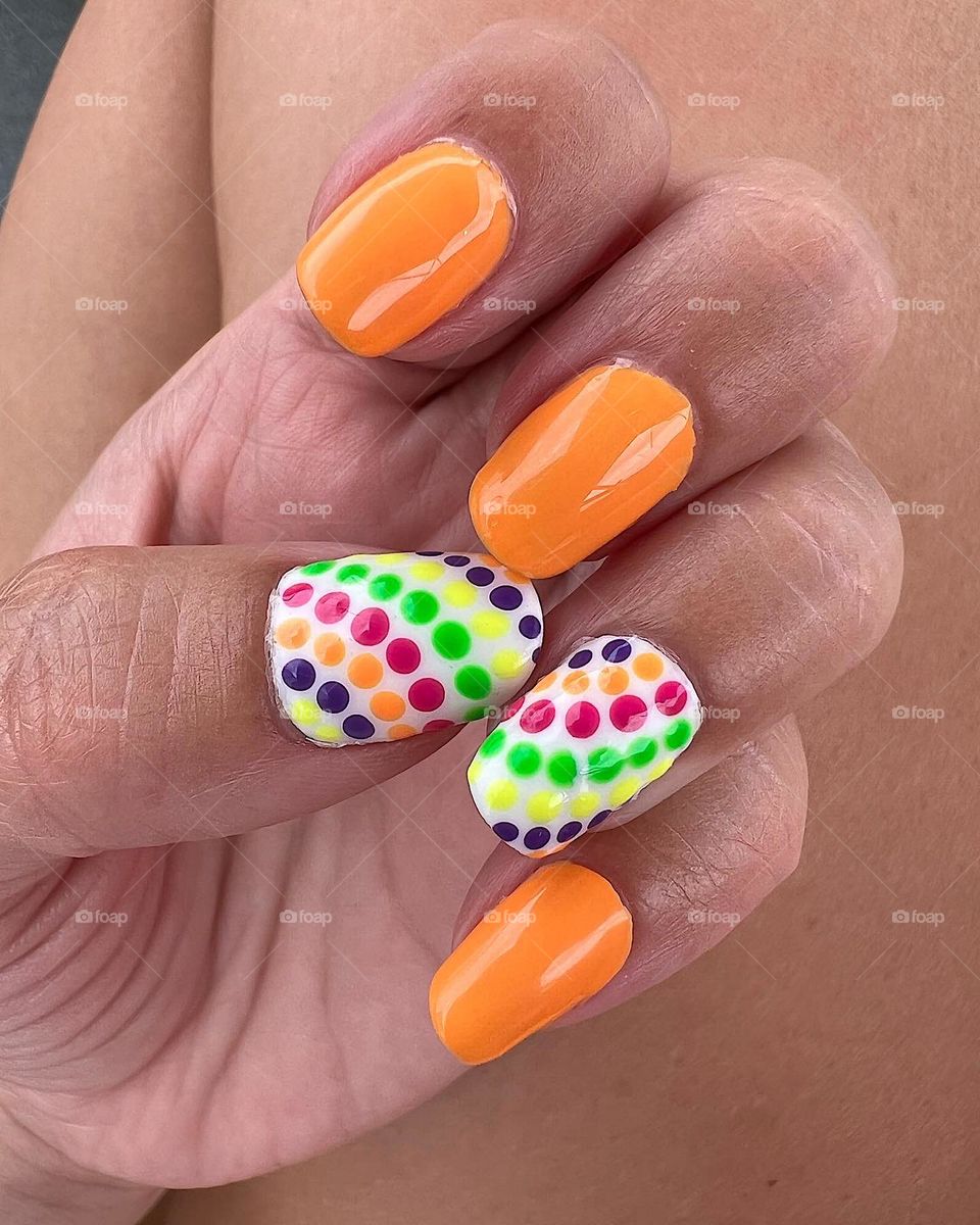 Bright, summery gel nail polish art