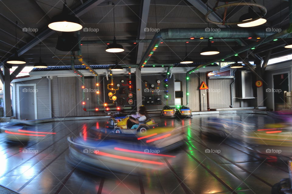 Light ytrails from bumper cars