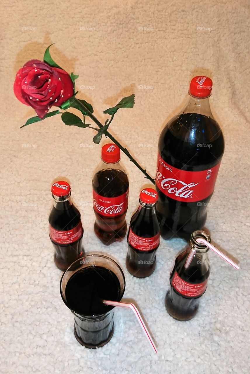 Coca Cola и роза 🌹
