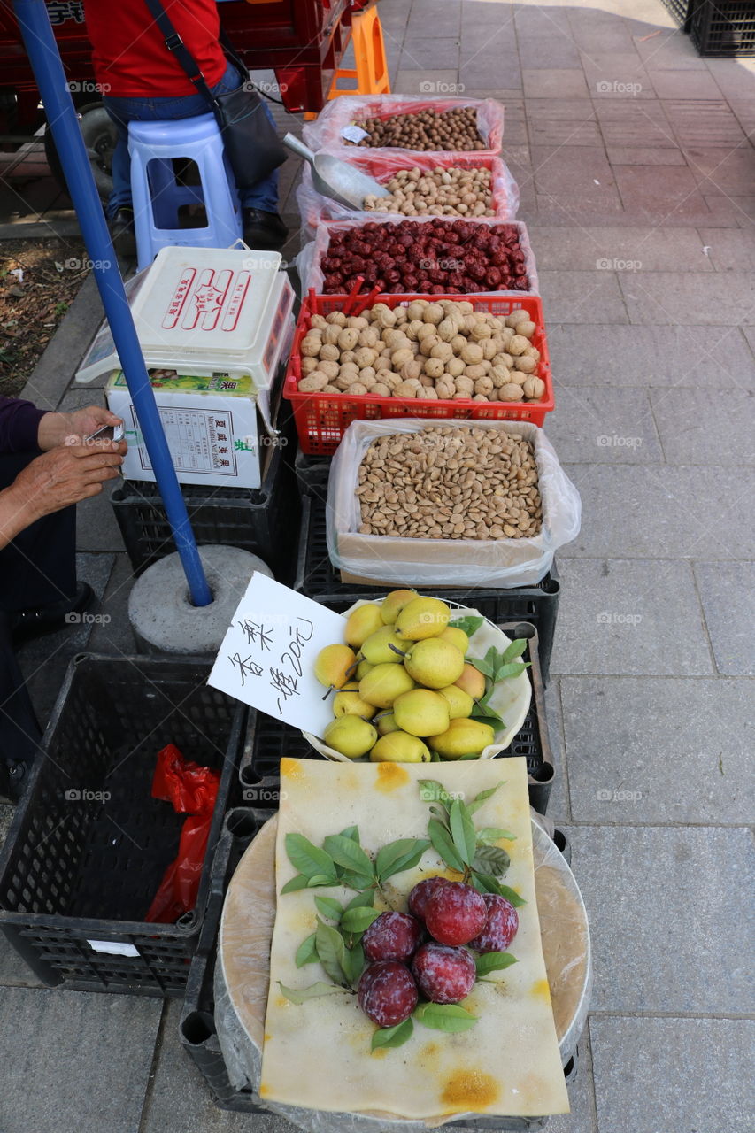 Walking street market