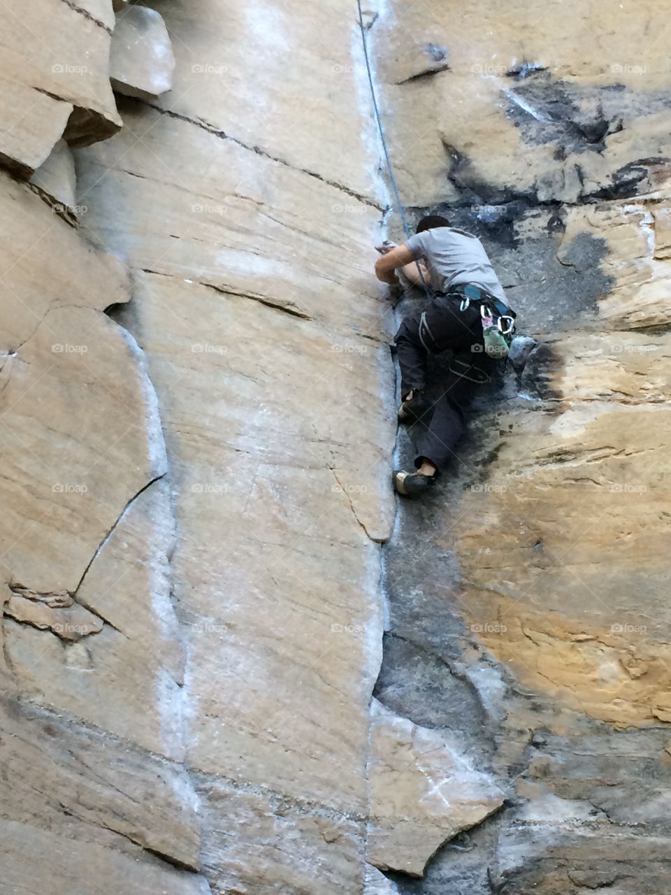 Crack climbing at the Red River Gorge