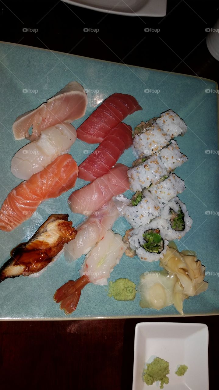 Sushi combo