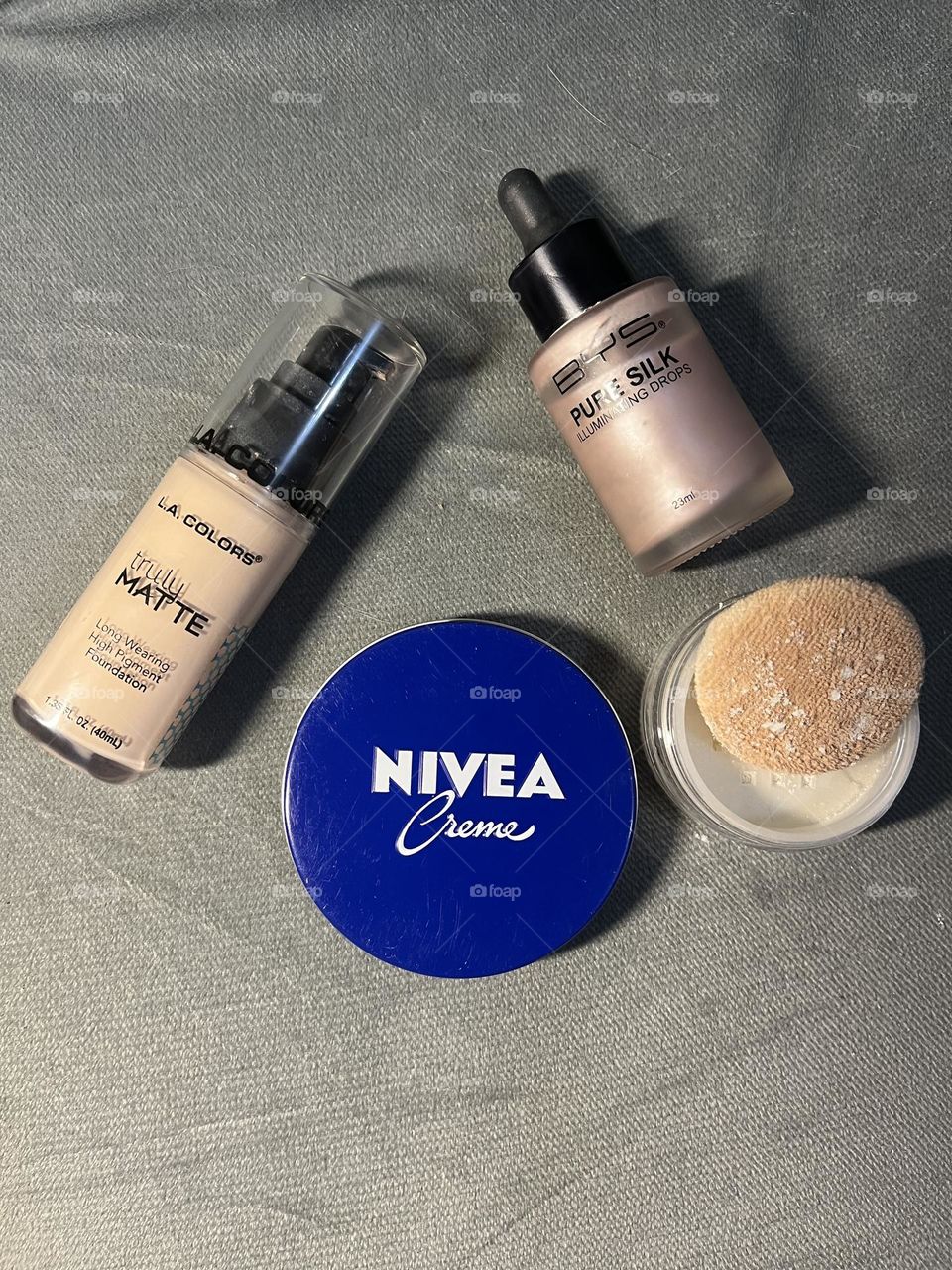 Circles in the makeup 