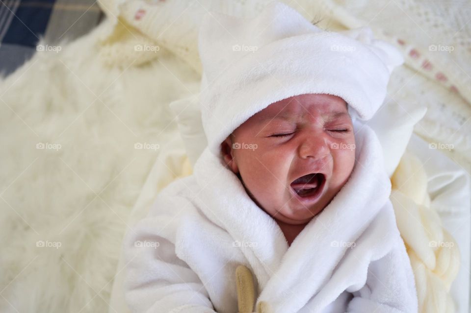baby crying after bath