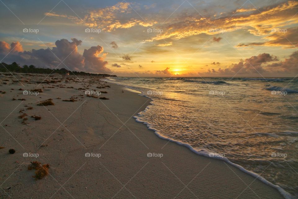 sunrise in playa del carmen beach