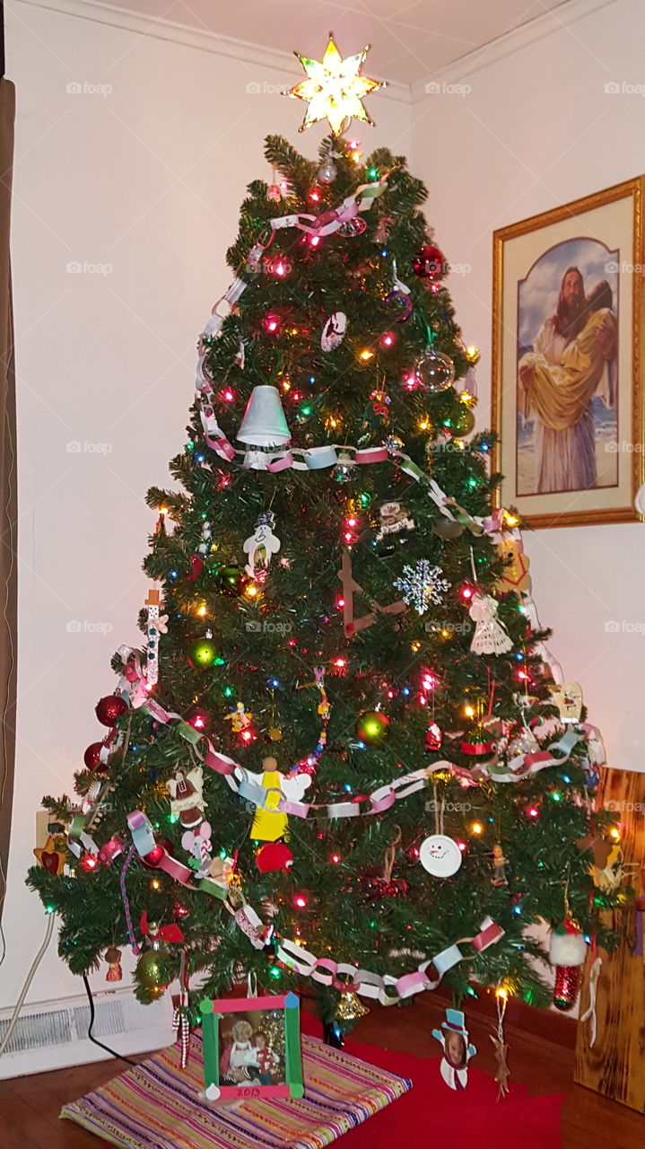 Kids decorated the christmas tree