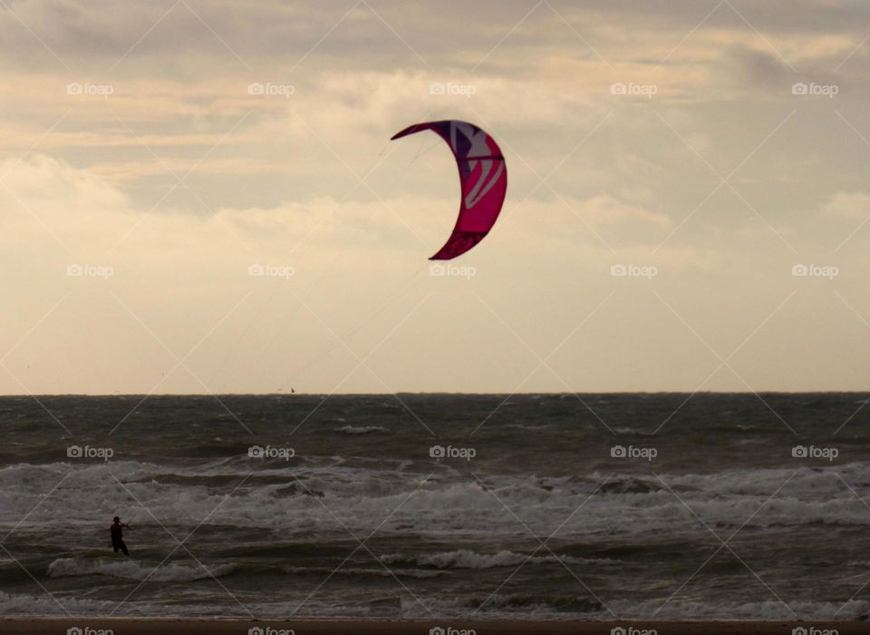 kitesurfing