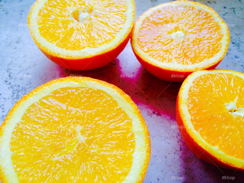 Aranci tagliati a meta