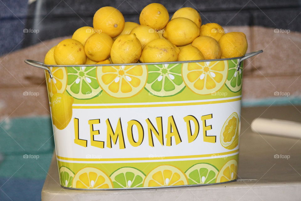 bucket of lemons