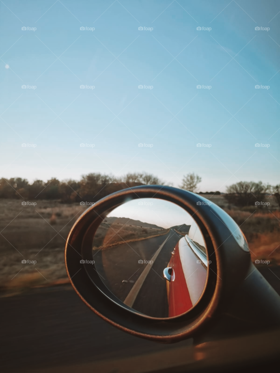 Traveling in this stunning world is all about embracing the beauty around you 🌸