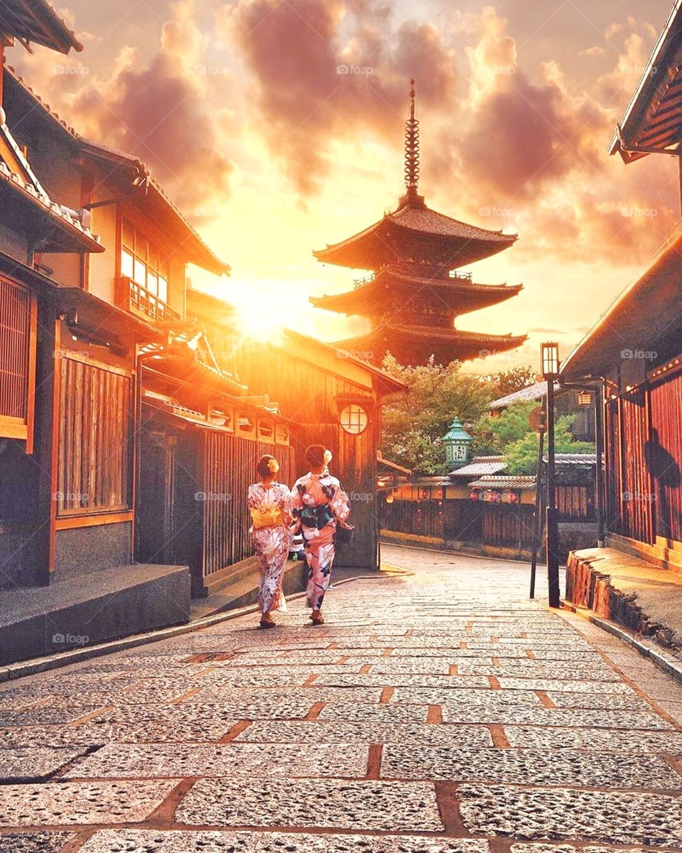 Early morning views of Hokan-ji temple in Kyoto.