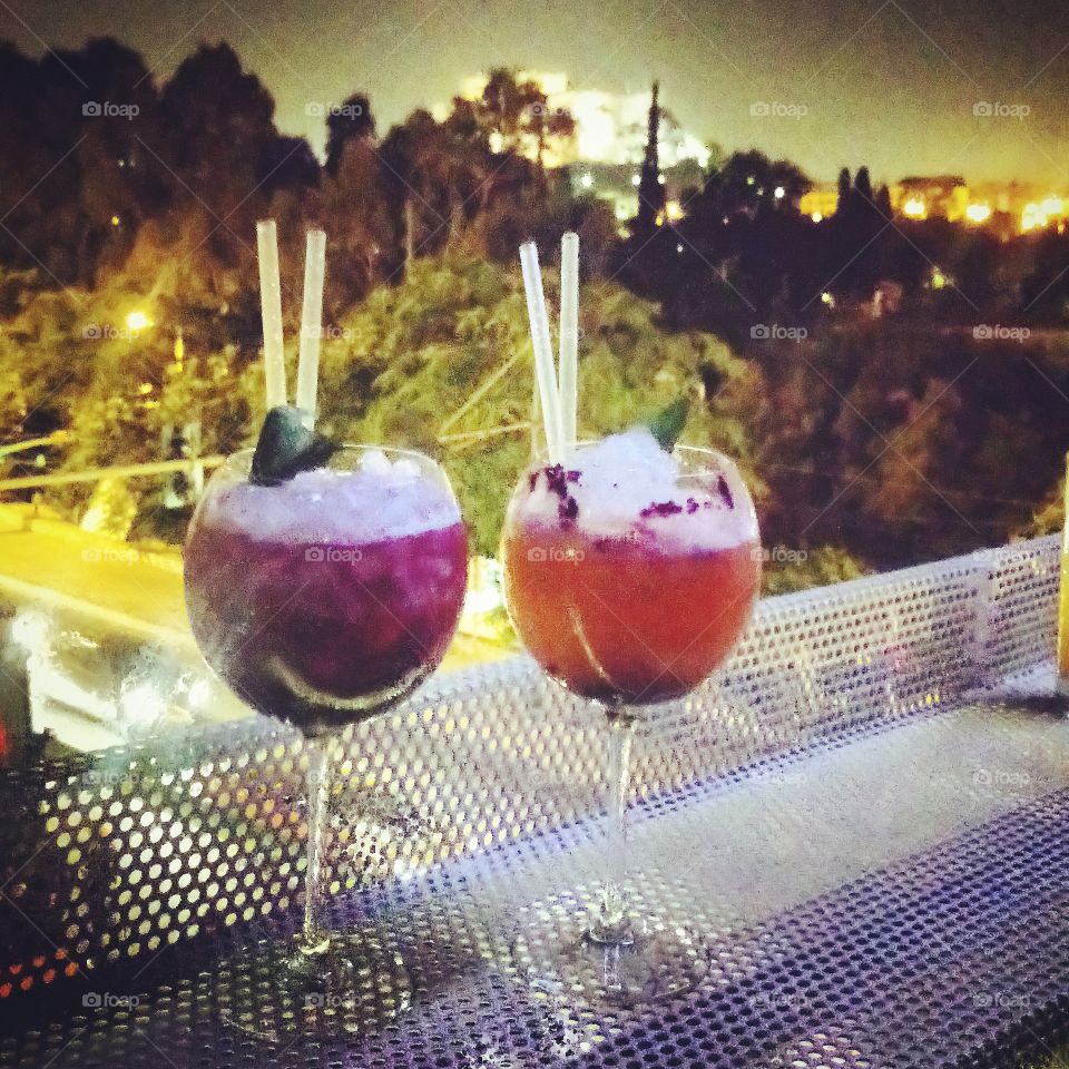 Cocktails under the moon