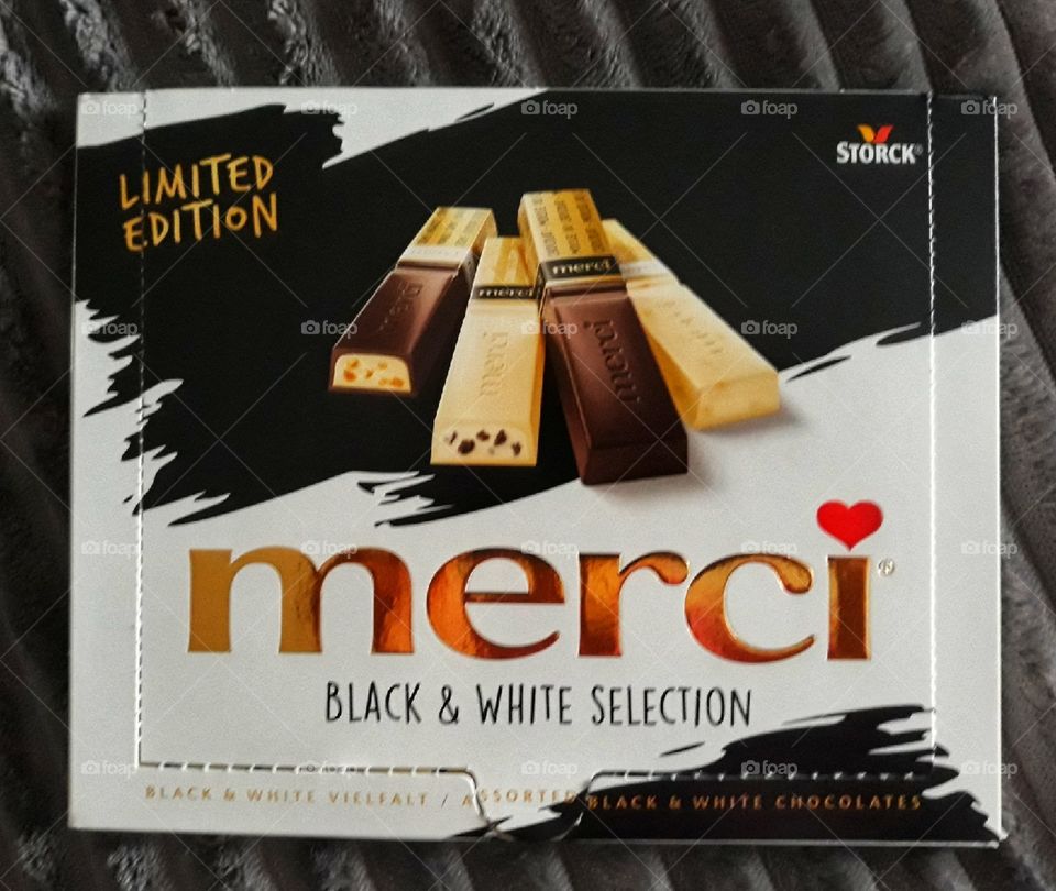 Merci black and white selection