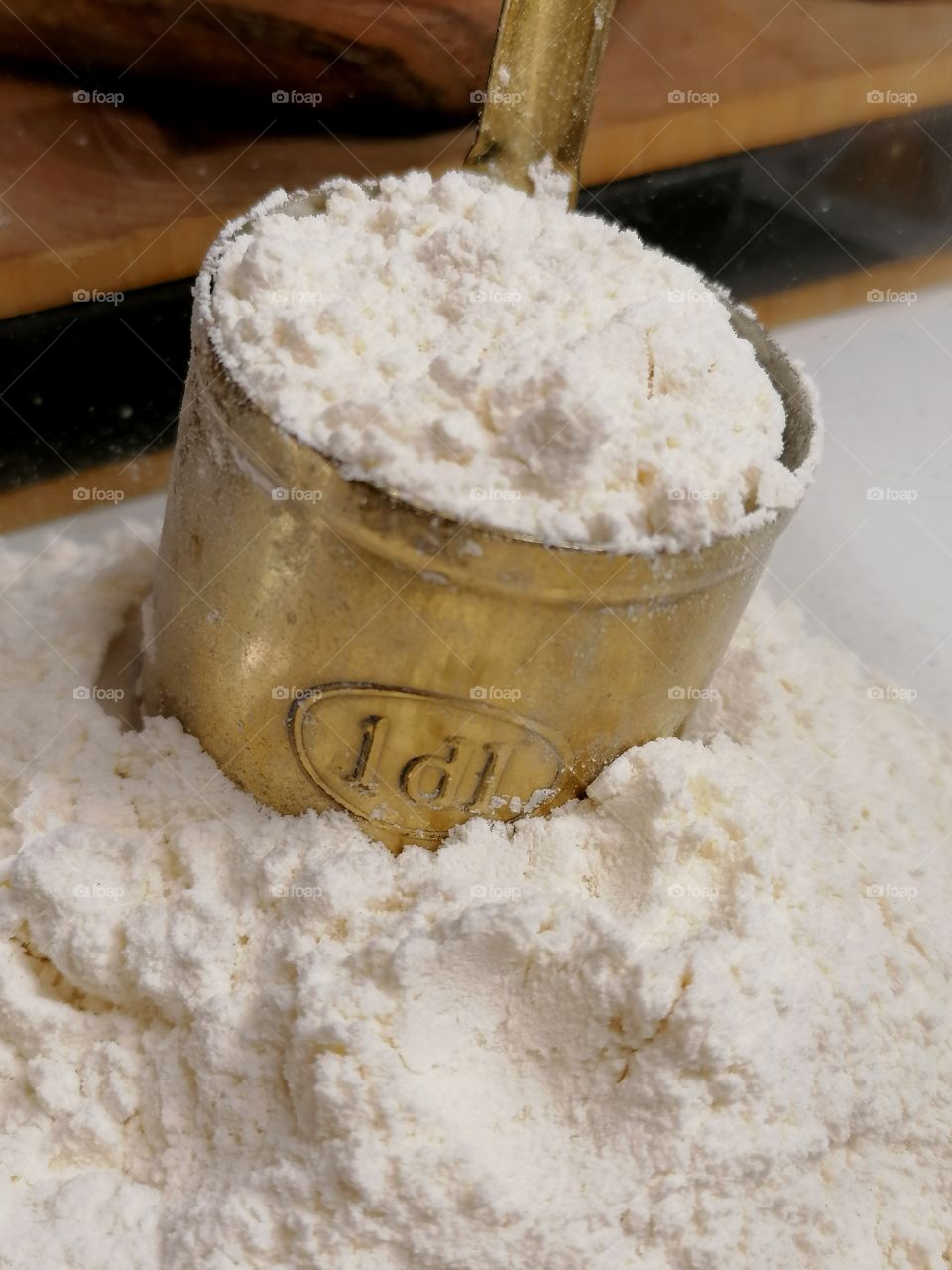 Only need 1dl of wheat flour for baking.