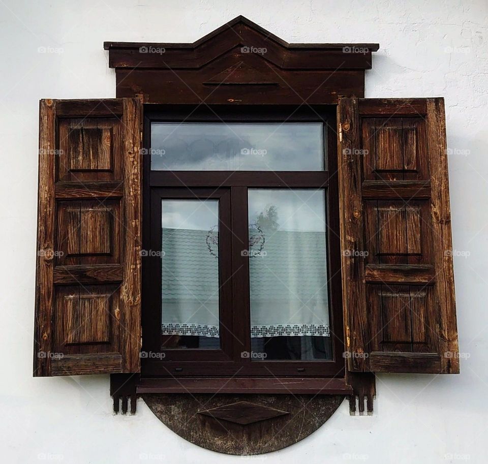 Wooden window🪟