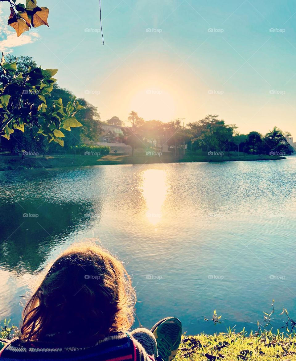 🇺🇸 Admiring the waters is always something relaxing and very good. The view of the lake brings peace (Bragança Paulista / Brazil). 🇧🇷 Admirar as águas é sempre algo relaxante é muito bom. A vista do lago traz paz (Bragança Paulista / Brasil).