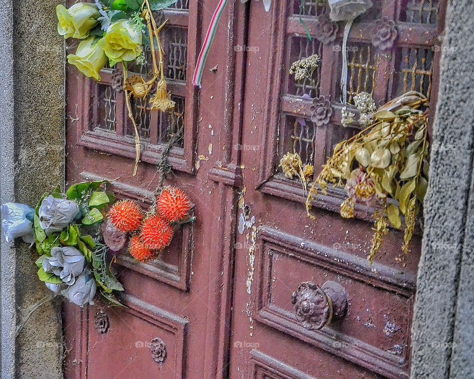 Crypt door at Père Lachaise cemetery 